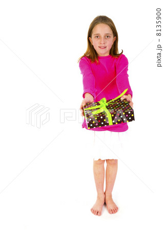 Girl with present 8135900