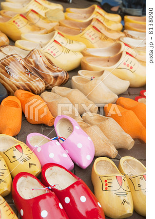 Dutch wooden clogs 8138090