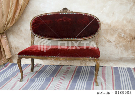 antique bench 8139602