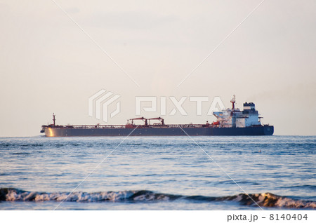 Big ship 8140404