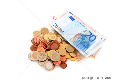 coins and banknotes 8141806
