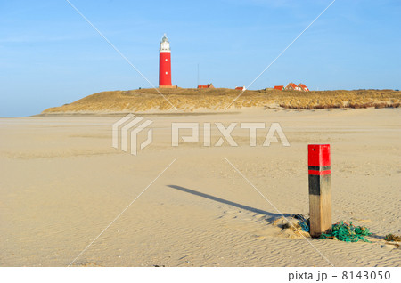 Fishing net and pole at the beach 8143050