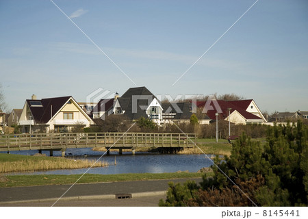 modern villas 8145441