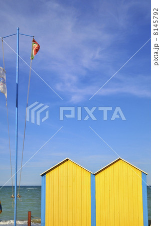 Yellow beach houses 8145792
