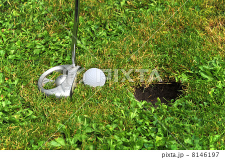 Hole in one 8146197