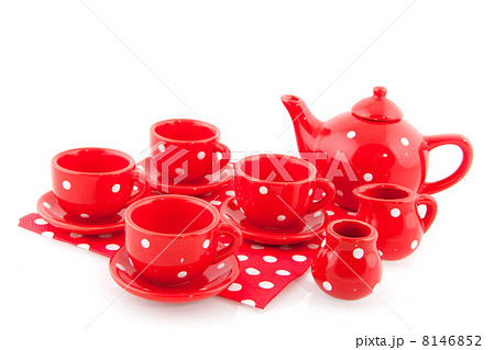 Red spotted crockery 8146852