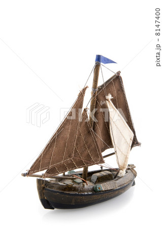 Old dutch wooden sailboat 8147400