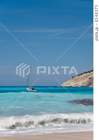 sailing at the tropical beach 8148375