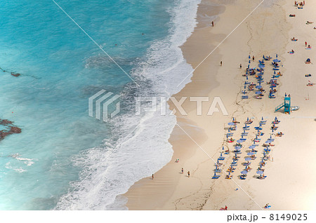 Tropical beach 8149025