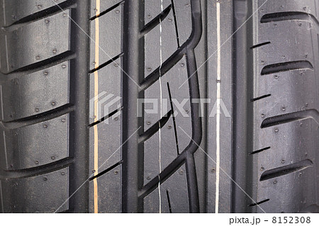 New tire tread 8152308