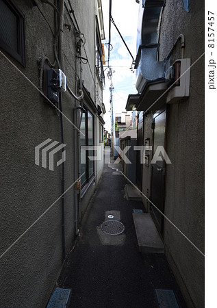 路地裏 路地裏 8157457
