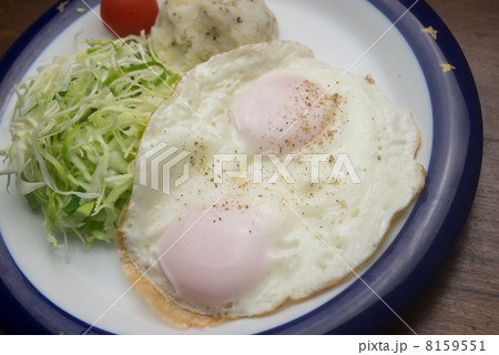 目玉焼き 8159551