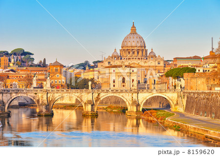 St. Peter's cathedral in Rome 8159620