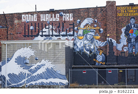 Graffiti wall in New York 8162221