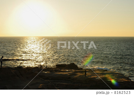 千畳敷 岩盤上から臨んだ日没 和歌山白浜 千畳敷 岩盤上から臨んだ日没 和歌山白浜 8162523