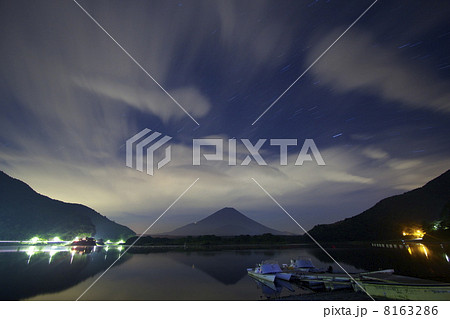 精進湖からの富士山 精進湖からの富士山 8163286