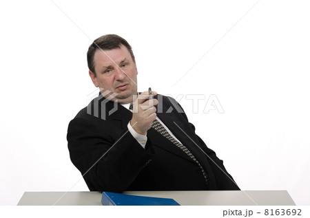 Interviewer asking uncomfortable questions for applicant 8163692