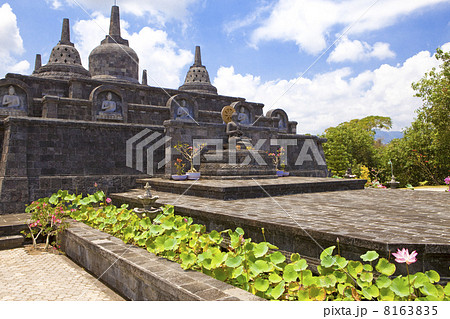 Buddist temple, Bali,Indonesia 8163835