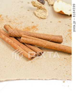 Cinnamon 8164599