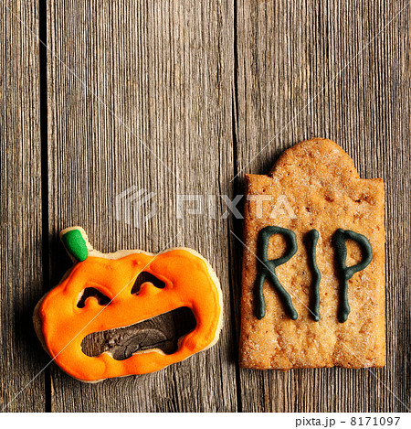 Halloween homemade gingerbread cookies 8171097
