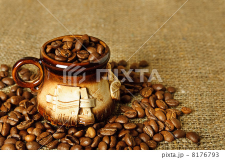 euro banknotes 8176793