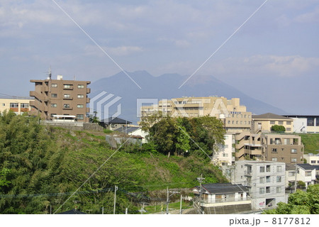 鹿児島市　紫原から桜島方面を俯瞰 8177812