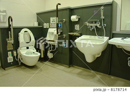 バリアフリートイレ 8178714