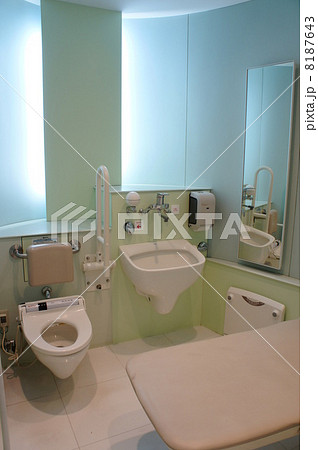 多目的トイレ 8187643