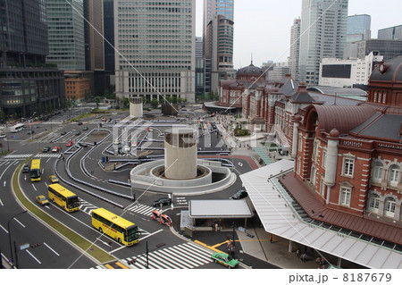 東京駅とはとバス 8187679