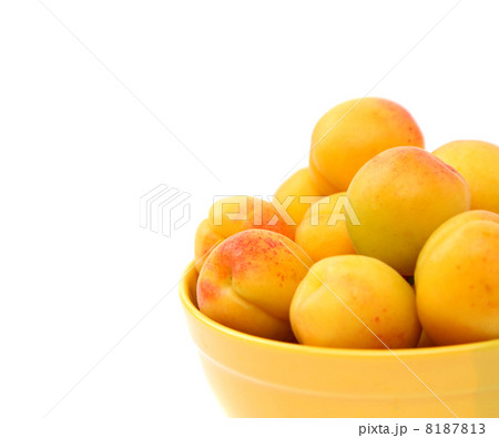 fresh apricot on a bowl fresh apricot on a bowl 8187813