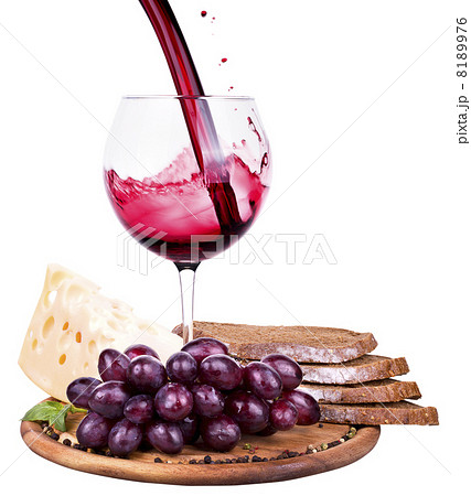 picnic with wine and food picnic with wine and food 8189976