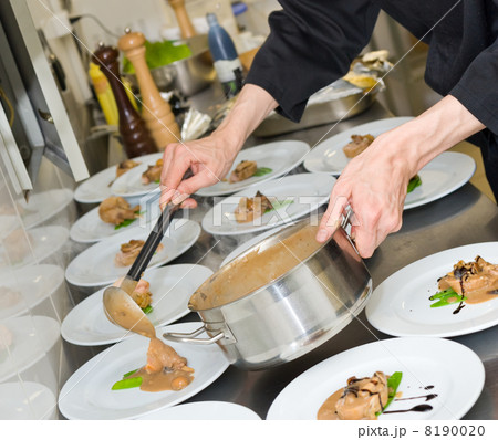 chief cook at work 8190020