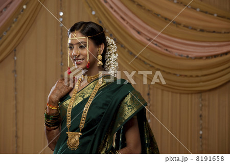 Pretty young bride smiling Pretty young bride smiling 8191658