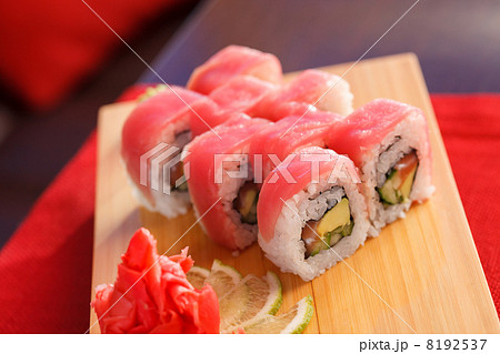 tasty sushi 8192537