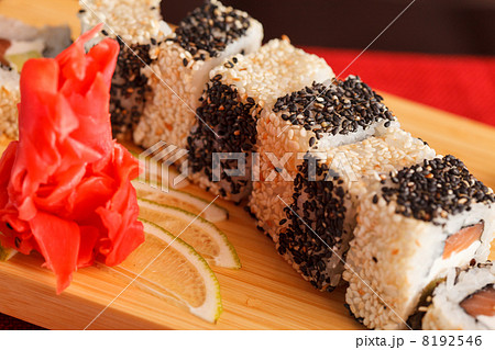 tasty sushi 8192546