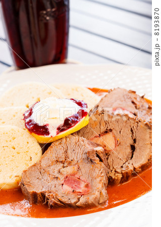 meat with sauce meat with sauce 8193870