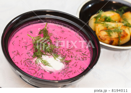 lithuanian cold borscht 8194011