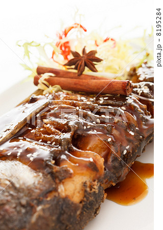 carp in sour-sweet sauce 8195284