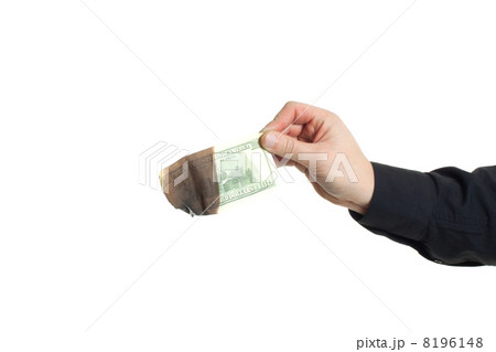 burning one hundred dollars 8196148