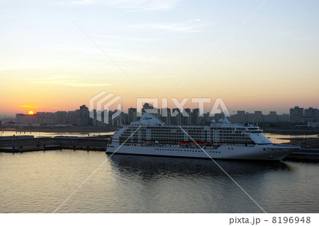 サンクトペテルブルク港 8196948