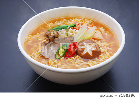 韓国ラーメン 韓国ラーメン 8198396