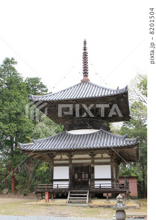 兵庫県加東市にある朝光寺の多宝塔（兵庫県指定文化財） 8201504