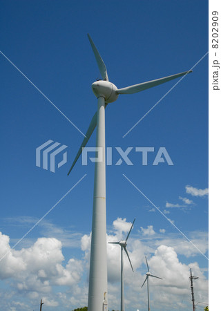 沖縄　宮古島　西平名崎の風力発電 8202909