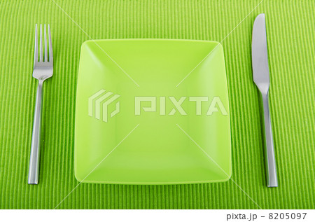 Table setting with knife and fork 8205097