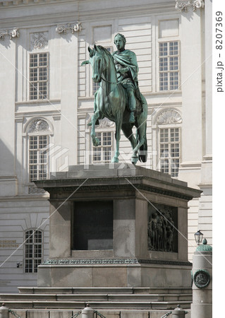 ウィーン ヨーゼフ2世の騎馬像 ウィーン ヨーゼフ2世の騎馬像 8207369