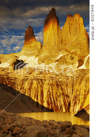 Torres del paine at sunrise 8207849