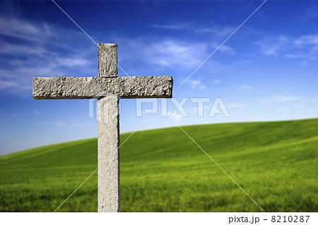 Religious cross in the paradise 8210287