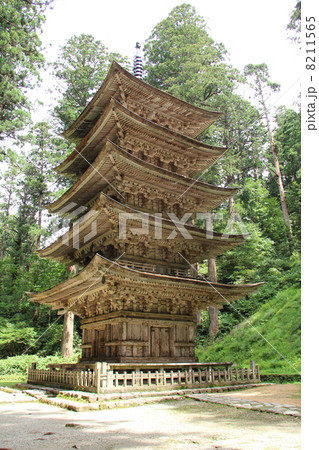 国宝羽黒山五重塔 国宝羽黒山五重塔 8211565