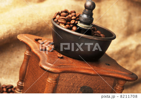 Manual coffee grinder 8211708