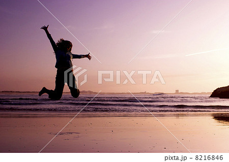 Jumping on the beach Jumping on the beach 8216846